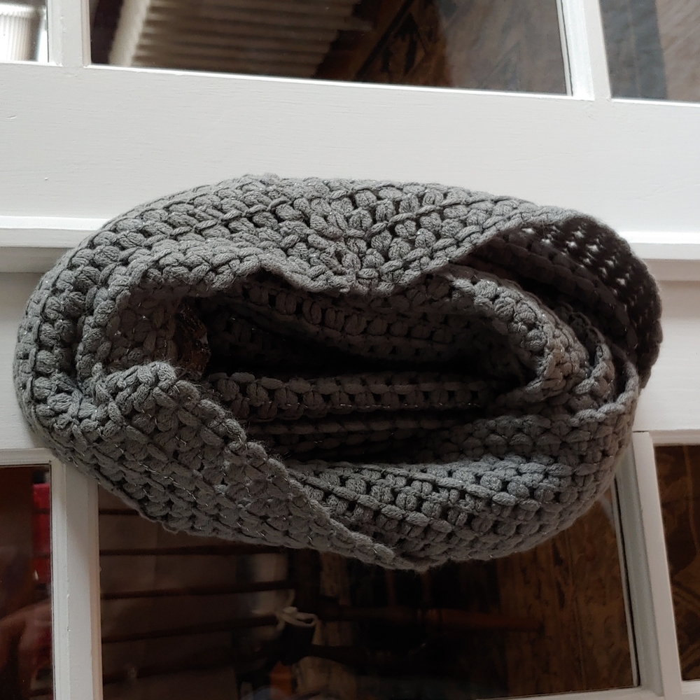 Gray acrylic infinity scarf with tinsel detail